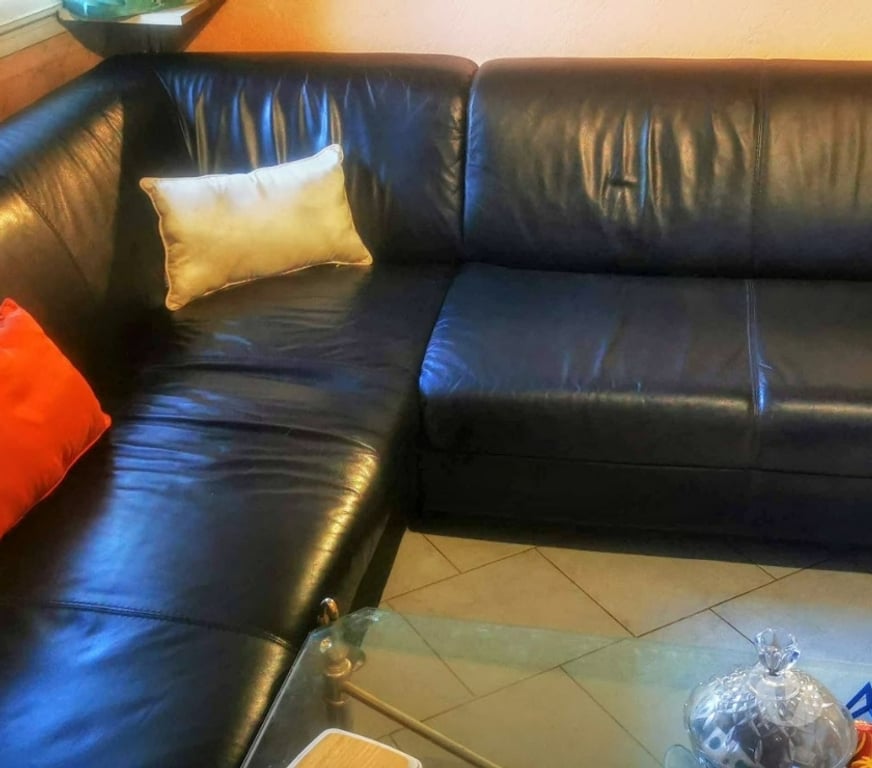 Ameublement & art de la table Alpes-Maritimes St Laurent du Var - 06700 - Photos Vivastreet Canapé d'angle 6 places