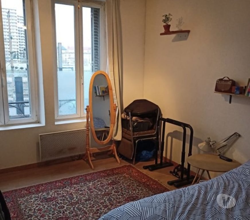 Appartements à vendre Meurthe-et-Moselle Nancy - Photos Vivastreet F2 Meublé ( proche gare, facs, commerces )