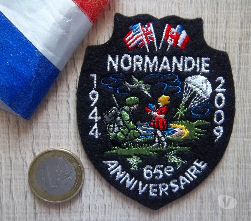 Collection Manche Valognes - 50700 - Photos Vivastreet écusson collection 65 éme anniversaire débarquement