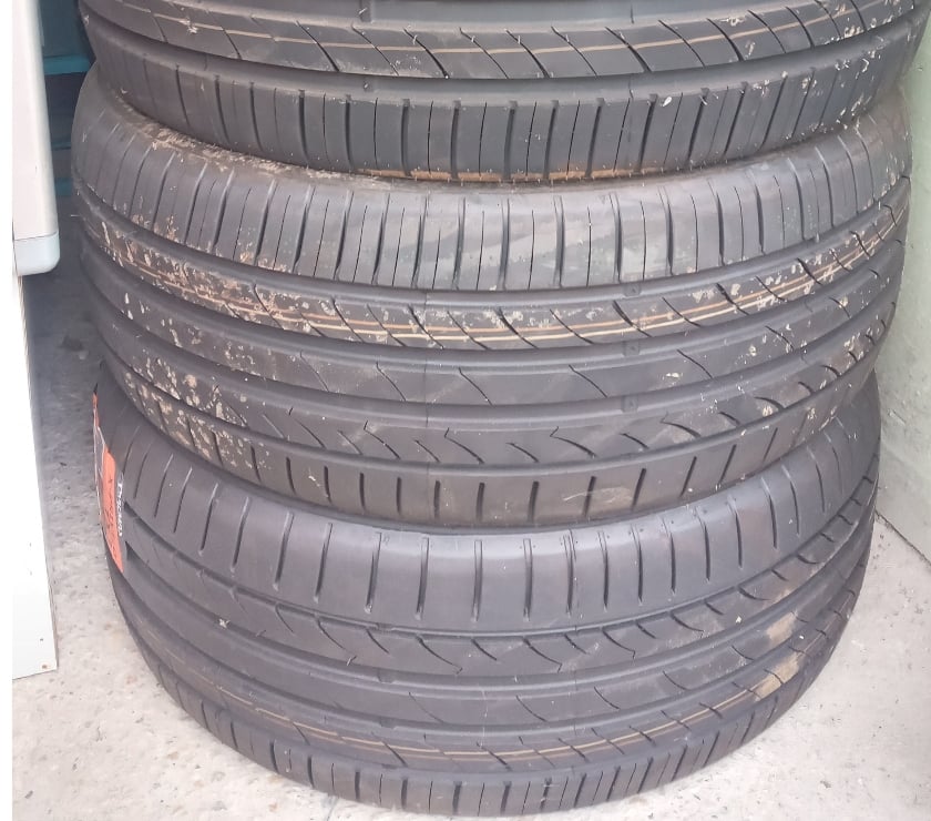 3 pneus tout neuve 275.30.19 XL 96Y traxmax tx3