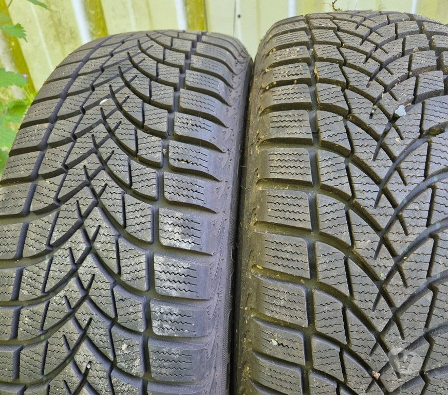 Pièces et services auto Loire St Etienne - Photos Vivastreet 4 roues neige 215 55 16 93H Citroen Grand Picasso envoi rapi