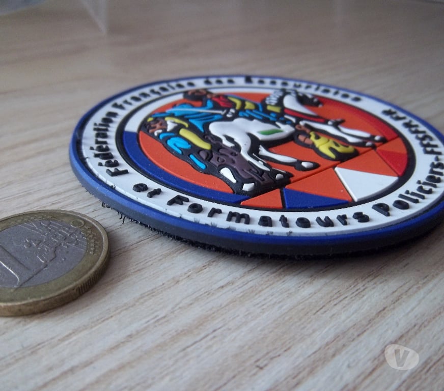 Collection Manche Valognes - 50700 - Photos Vivastreet Obsolète !! insigne écusson patch PVC fédération