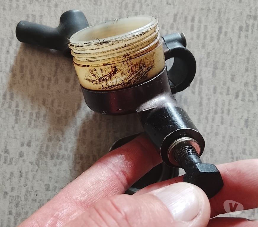 Pièces et services moto Côtes-d'Armor Plerin - 22190 - Photos Vivastreet Kawasaki KZ 650 B1