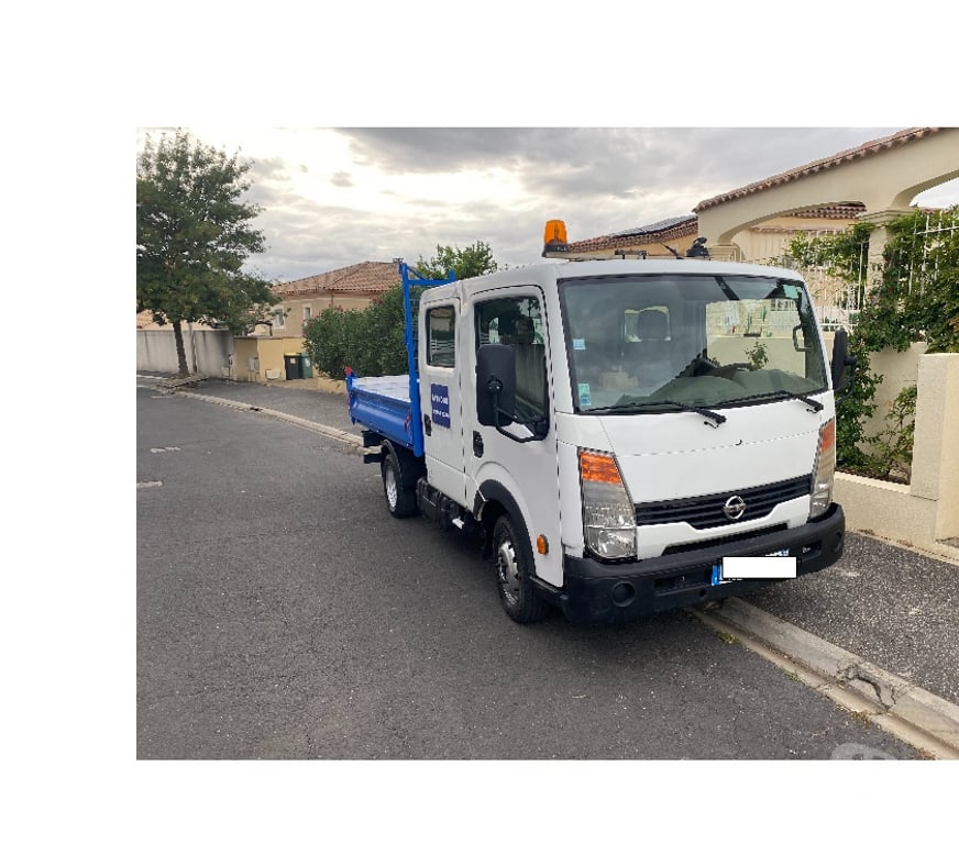 Véhicules commerciaux & utilitaires d'occasion Hérault Montpellier - Photos Vivastreet Nissan benne . cabstar benne double cabine 6 places comme ne