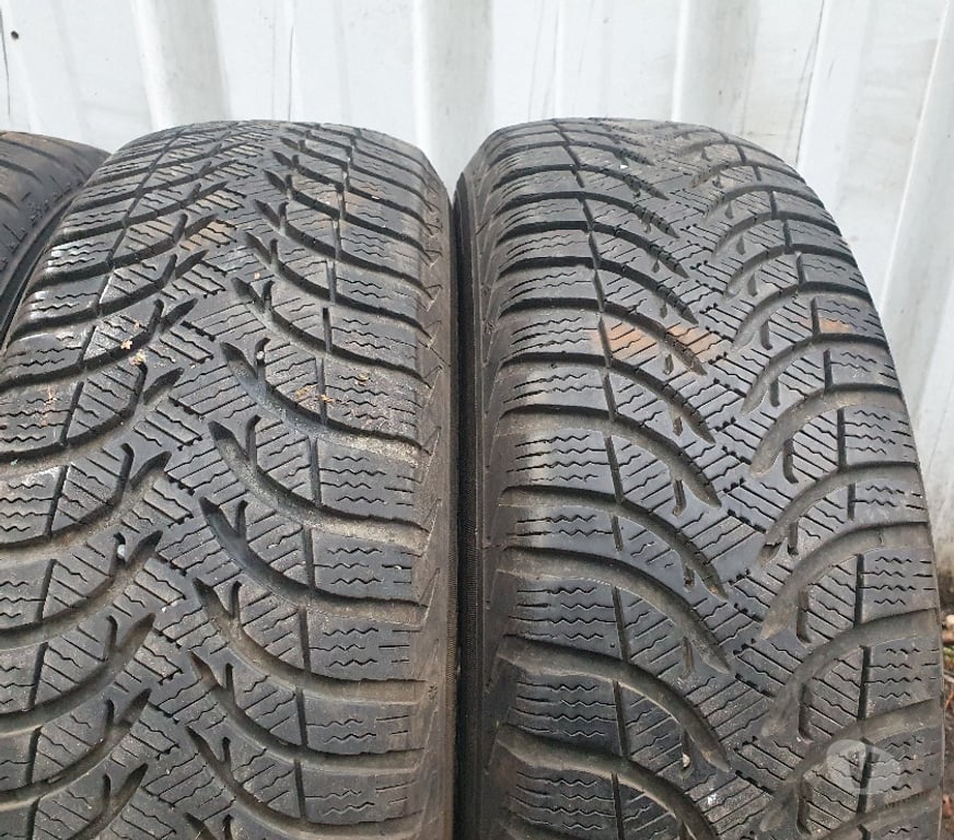 Pièces et services auto Loire St Etienne - Photos Vivastreet 4 roues aluminium Mini 175 65 R15 84 T neige Michelin envoi