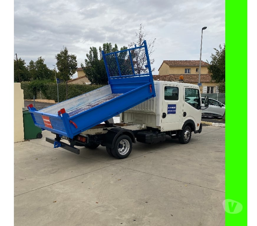 Véhicules commerciaux & utilitaires d'occasion Hérault Sete - 34200 - Photos Vivastreet cabstar benne double cabine 6 places comme neuf contr