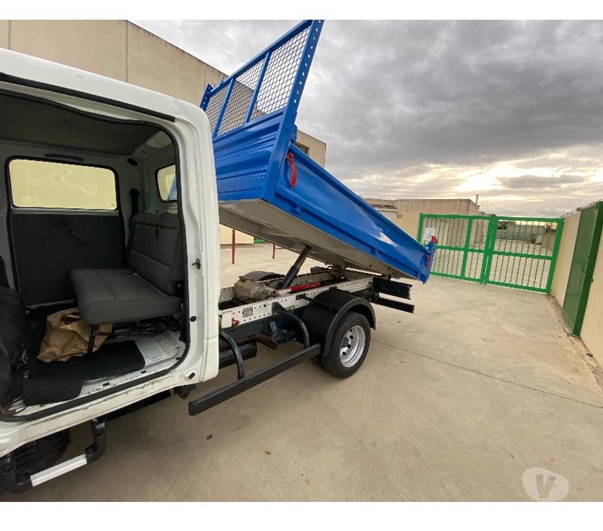 Véhicules commerciaux & utilitaires d'occasion Hérault Sete - 34200 - Photos Vivastreet cabstar benne double cabine 6 places comme neuf contr