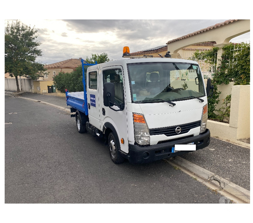 Véhicules commerciaux & utilitaires d'occasion Hérault Sete - 34200 - Photos Vivastreet cabstar benne double cabine 6 places comme neuf contr