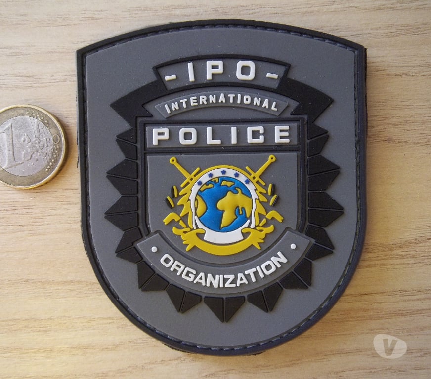 Collection Manche Valognes - 50700 - Photos Vivastreet obsolète !!. écusson PVC I.P.O – International Police