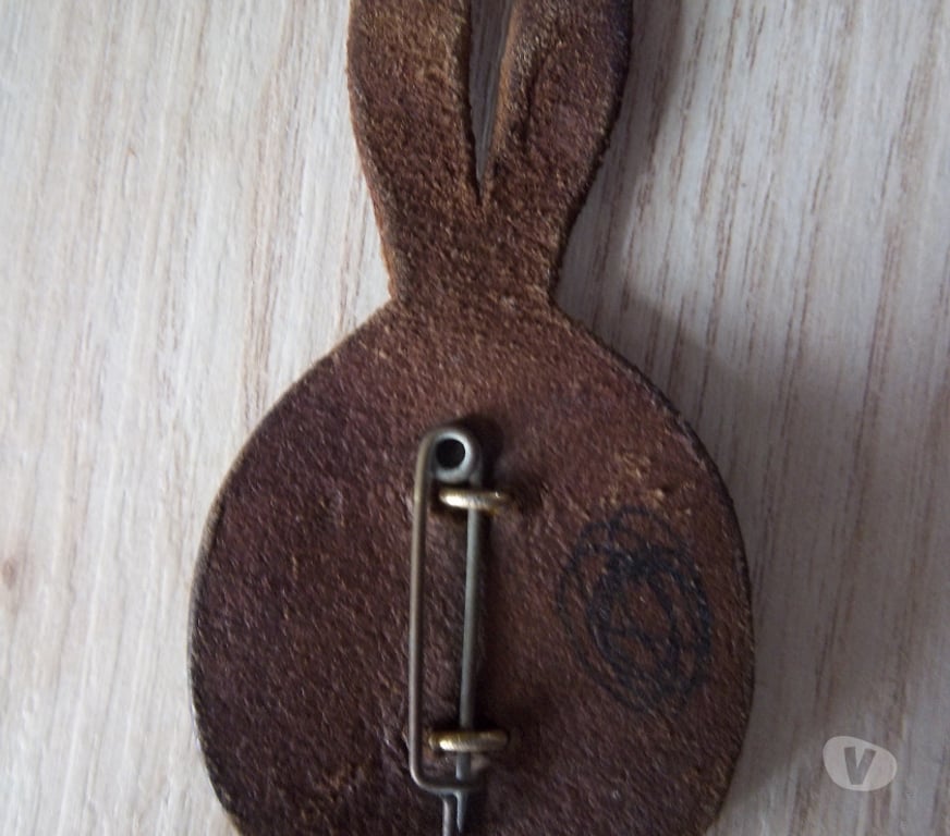 Collection Manche Valognes - 50700 - Photos Vivastreet insigne militaire forces armées du Togo -Afrique de l'Ouest