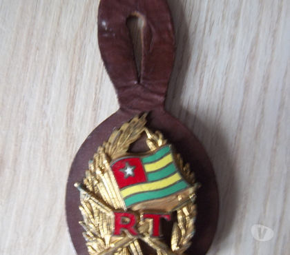 Collection Valognes Manche - Photos Vivastreet insigne militaire forces armées du Togo -Afrique de l'Ouest