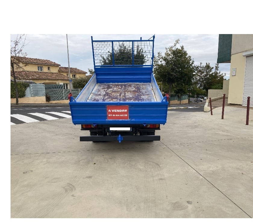 Véhicules commerciaux & utilitaires d'occasion Hérault Agde - 34300 - Photos Vivastreet Nissan cabstar benne double cabine 6 places comme neuf contr