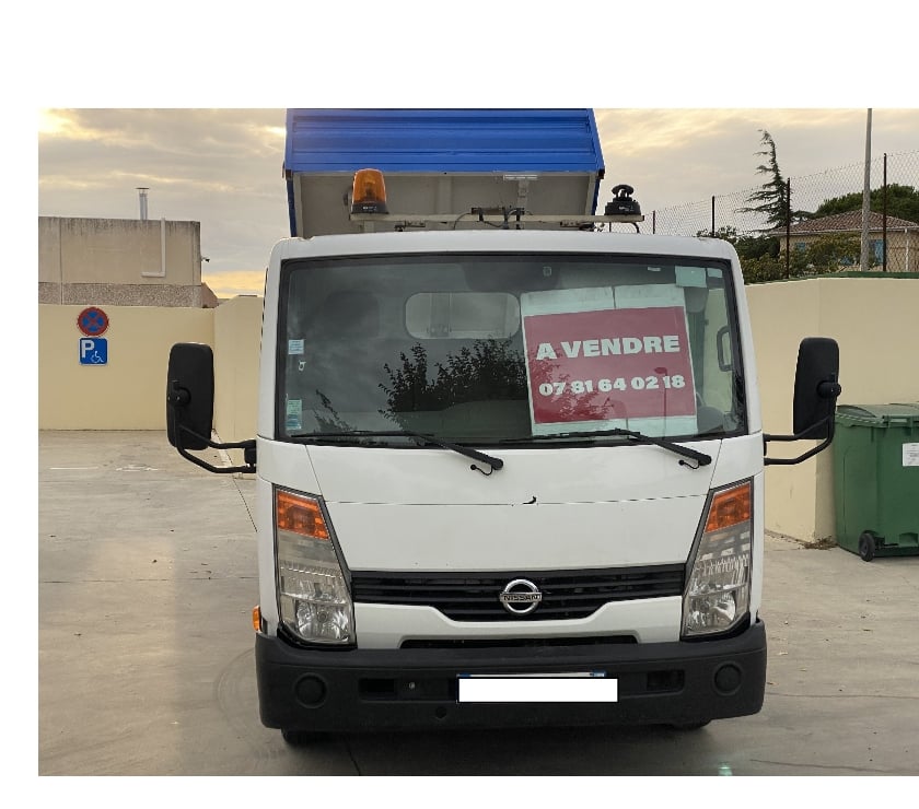 fourgons et camions d'occasion Palavas les Flots Hérault - Photos Vivastreet Nissan cabstar benne double cabine 6 places comme neuf