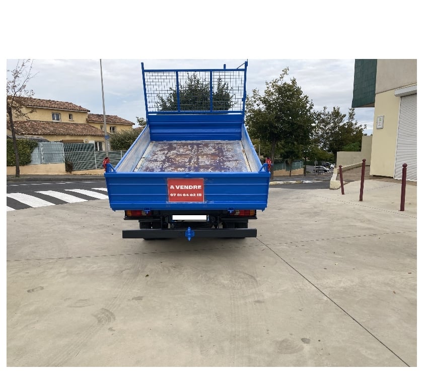 Véhicules commerciaux & utilitaires d'occasion Hérault St Jean de Vedas - 34430 - Photos Vivastreet Nissan benne. cabstar benne double cabine 6 places comme neu