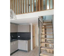 2 3 pièces style loft immeuble récent