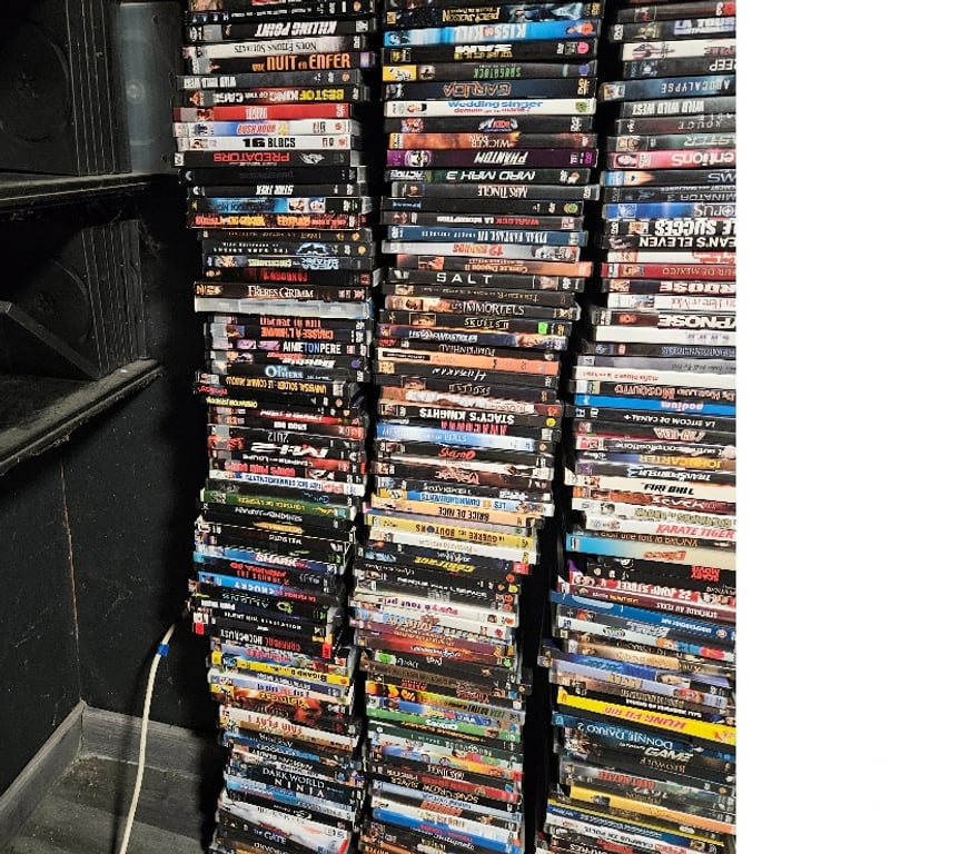 DVD occasion Nord Onnaing - 59264 - Photos Vivastreet Gros lot de 1500 dvd