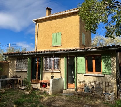 Locations maison Bezouce Gard - Photos Vivastreet Maison avec jardin à louer