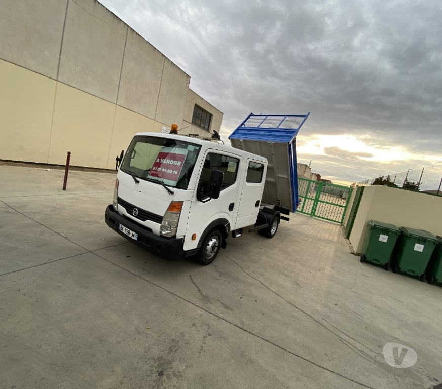 Véhicules commerciaux & utilitaires d'occasion Hérault Lodeve - 34700 - Photos Vivastreet Nissan benne. cabstar benne double cabine 6 places comme neu
