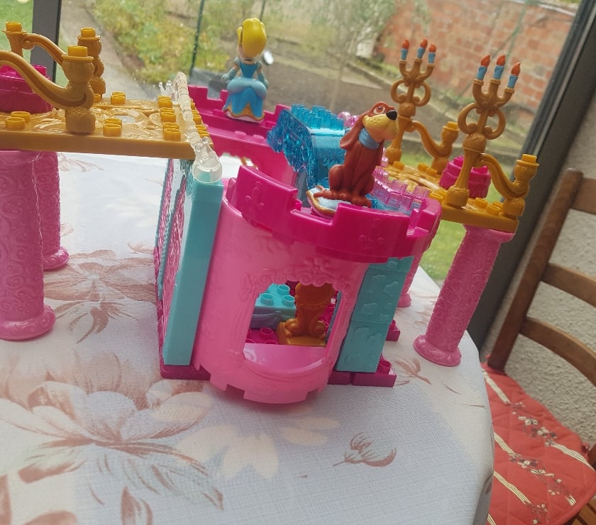 Jeux - Jouets Essonne Juvisy sur Orge - 91260 - Photos Vivastreet constuction méga bloks princesses