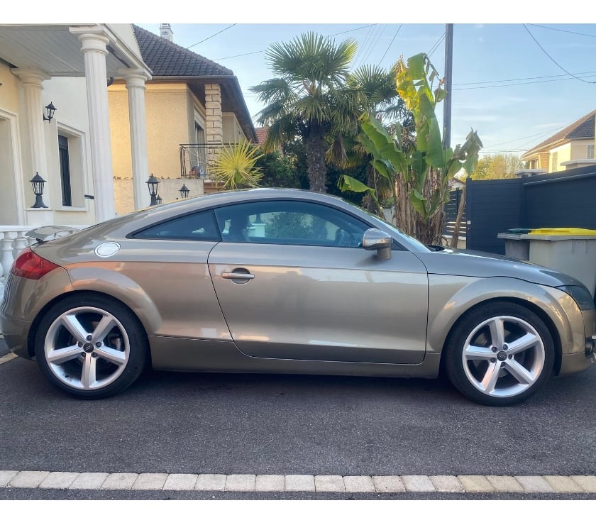 Voiture d'occasion Seine-Saint-Denis Tremblay en France - 93290 - Photos Vivastreet Audi TT 2.0Tfsi 200cv Toutes Options CT à jour