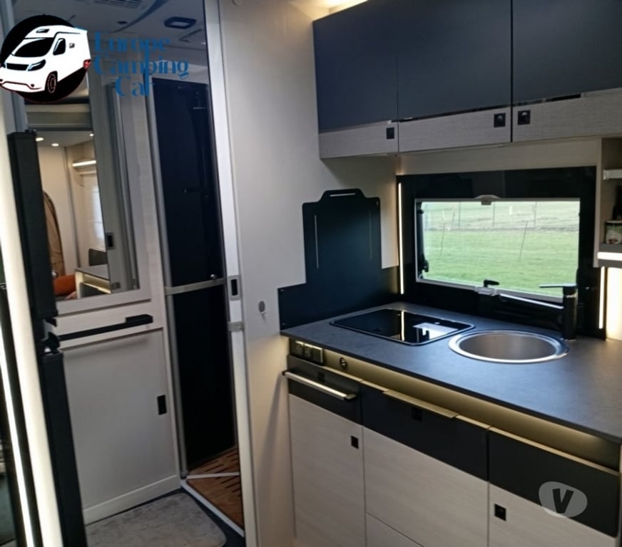 Véhicules commerciaux & utilitaires d'occasion Loiret Orleans - Photos Vivastreet FORD CHAUSSON TITANIUM EDITION
