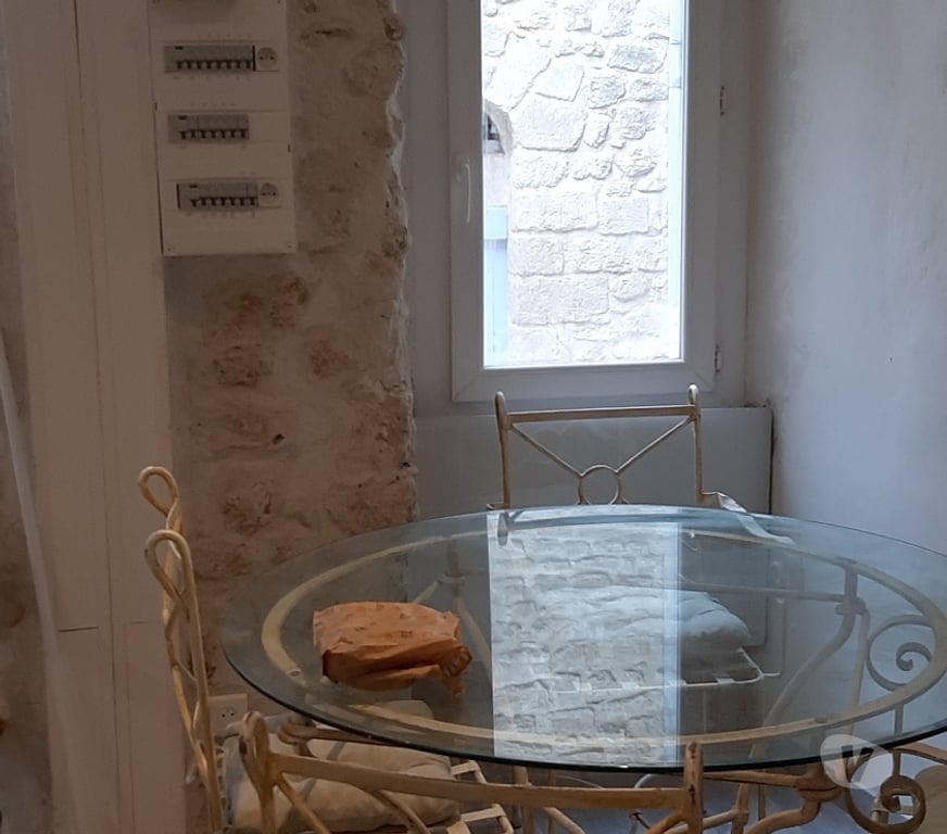 Location maison Vaucluse Grambois - 84240 - Photos Vivastreet Location maison de village au coeur du Lubéron