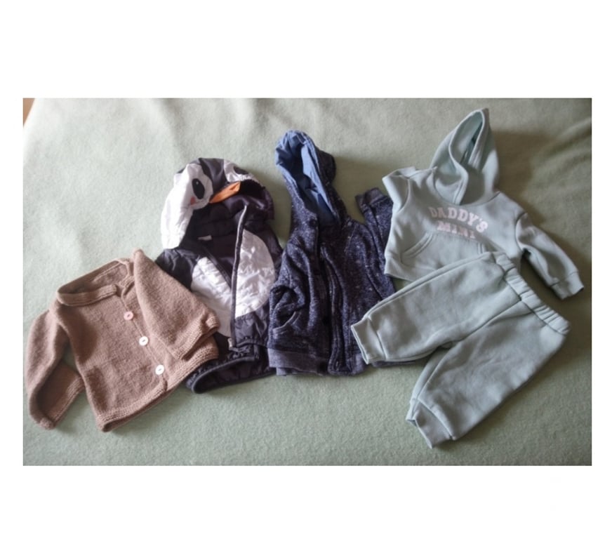 Vêtements bébés Seine-Saint-Denis La Courneuve - 93120 - Photos Vivastreet Lot vêtements bébé