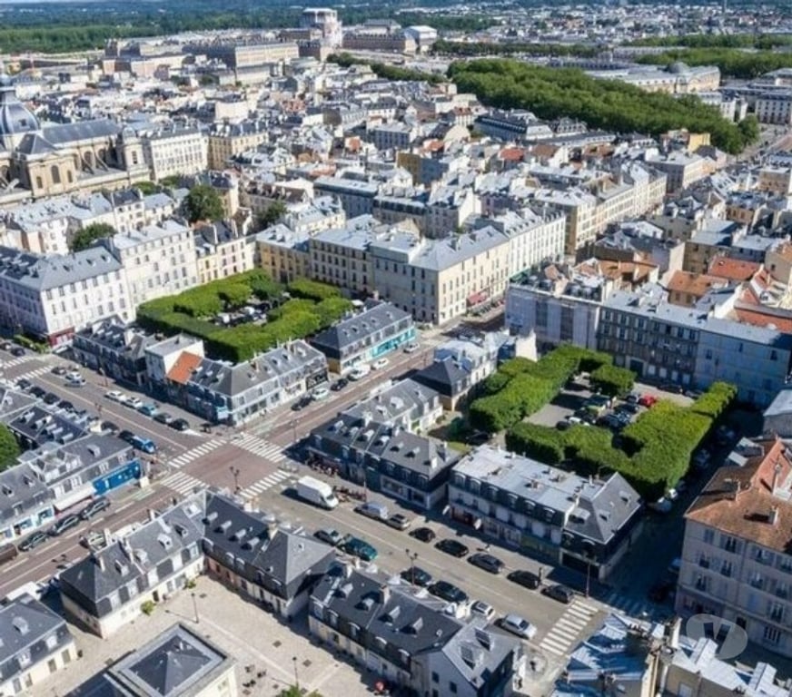 Appartements à vendre Yvelines Versailles - 78000 - Photos Vivastreet Quartier Saint Louis T1 bis récent investisseur