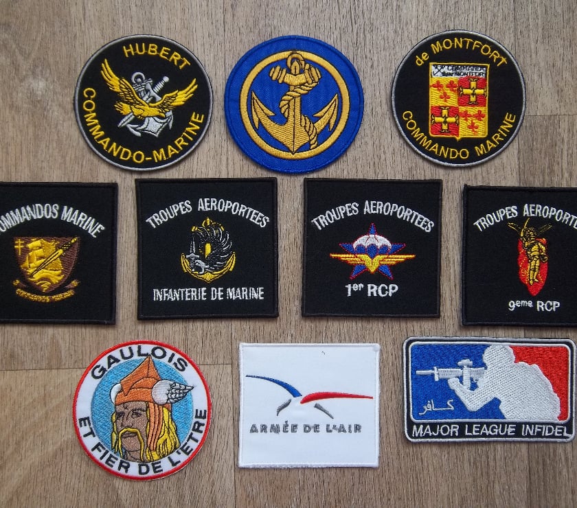 Collection Valognes Manche - Photos Vivastreet lot 10 écussons militaire insignes collection