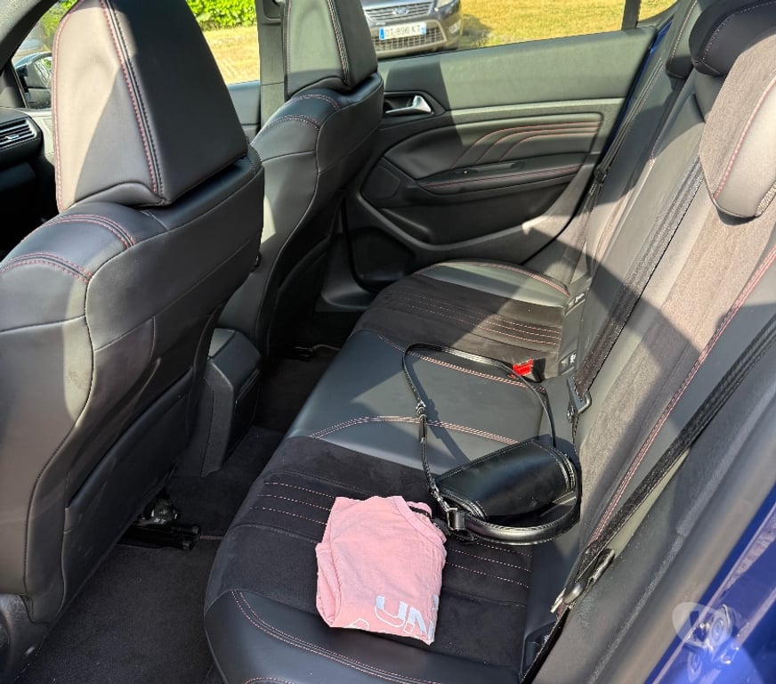 Voiture d'occasion Val-de-Marne Champigny sur Marne - 94500 - Photos Vivastreet Peugeot 308 GT essence