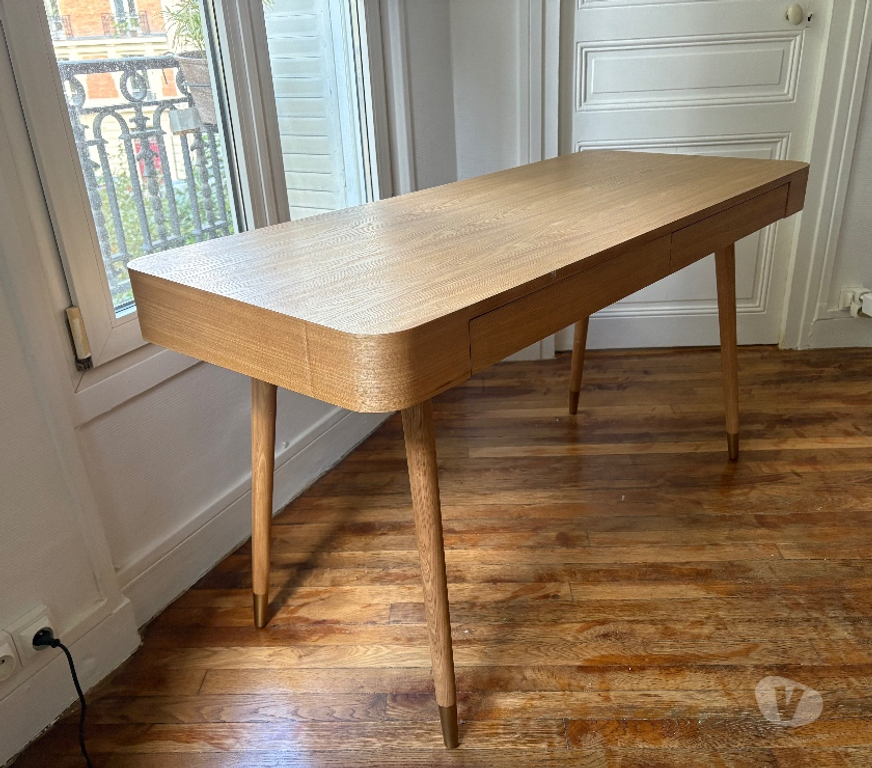 Ameublement & art de la table Paris Paris 18ème ardt - 75018 - Photos Vivastreet Trés beau bureau Scandinave