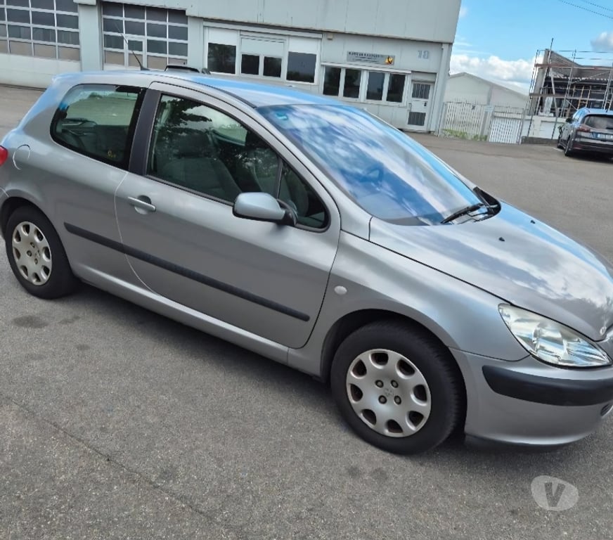 Voiture d'occasion Pyrénées-Orientales Perpignan - Photos Vivastreet PEUGZOT 307 1.4L 75CH