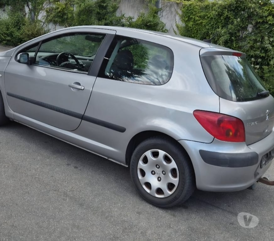 Voiture d'occasion Pyrénées-Orientales Perpignan - Photos Vivastreet PEUGZOT 307 1.4L 75CH