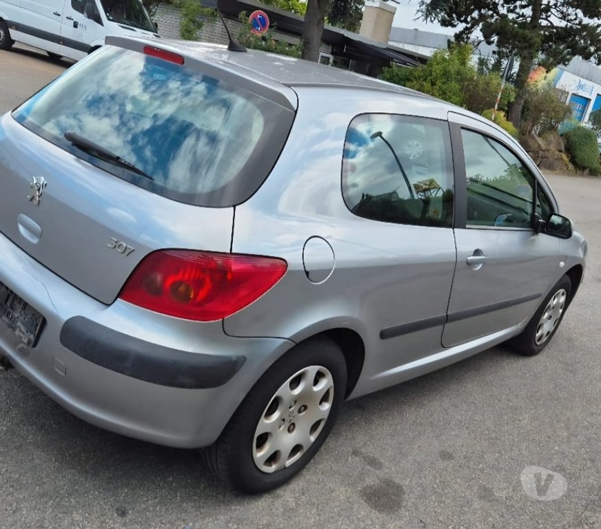 Voiture d'occasion Pyrénées-Orientales Perpignan - Photos Vivastreet PEUGZOT 307 1.4L 75CH