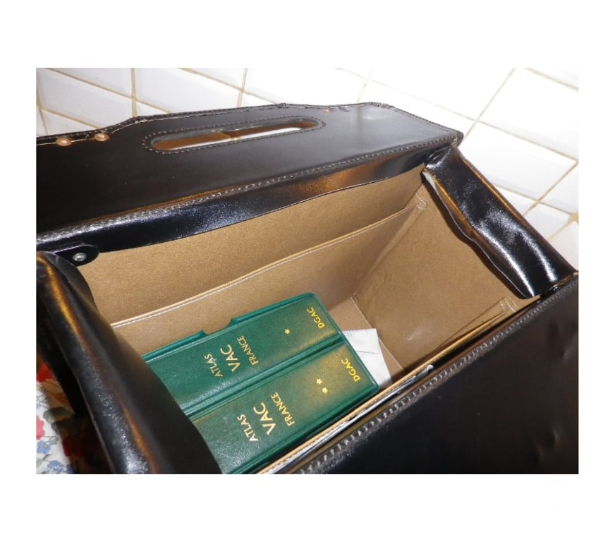 Accessoires - Bagagerie Yvelines Fontenay le Fleury - 78330 - Photos Vivastreet Valise de Pilote en Cuir PC