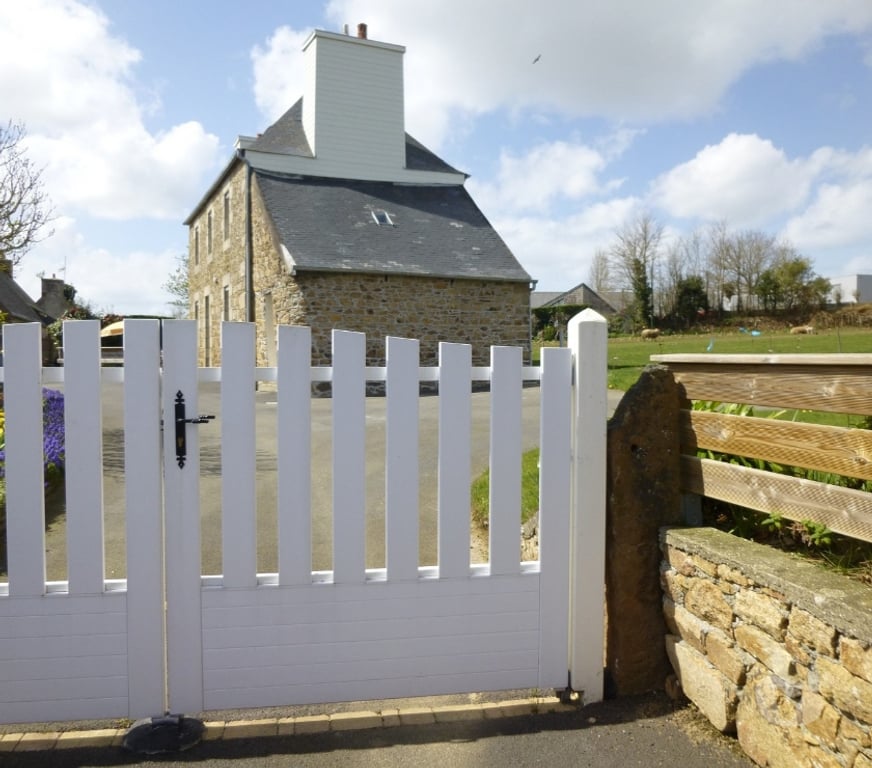 location saisonniere Côtes-d'Armor Kermaria Sulard - 22450 - Photos Vivastreet location vacance proche cotes de granit rose