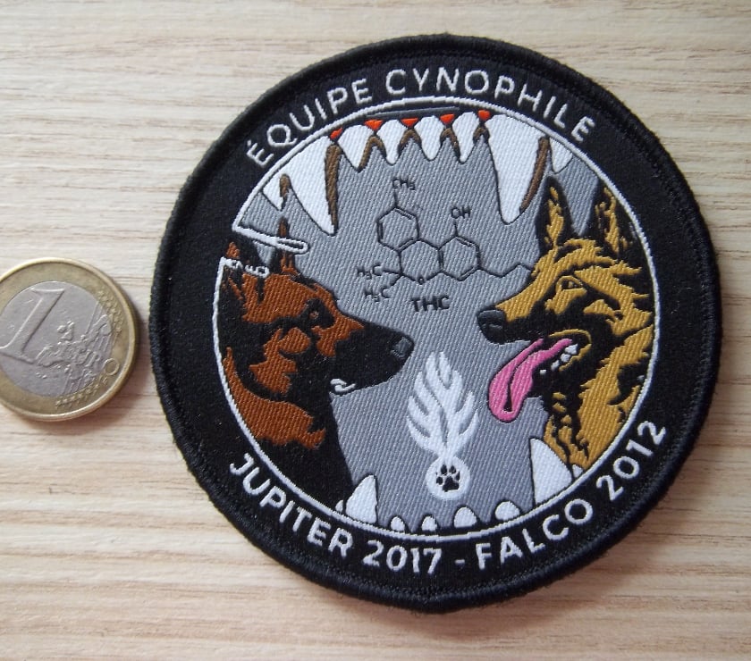 écusson obsolète !!. équipe cynophile gendarmerie insigne