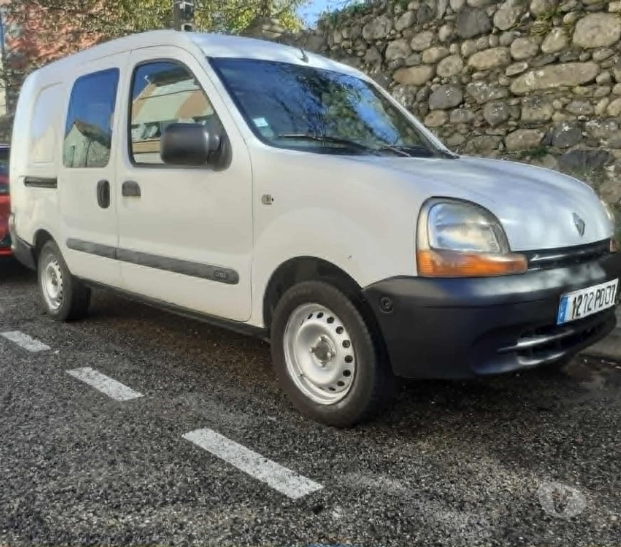 Véhicules commerciaux & utilitaires d'occasion Ardèche Aubenas - 07200 - Photos Vivastreet Renault Kangoo