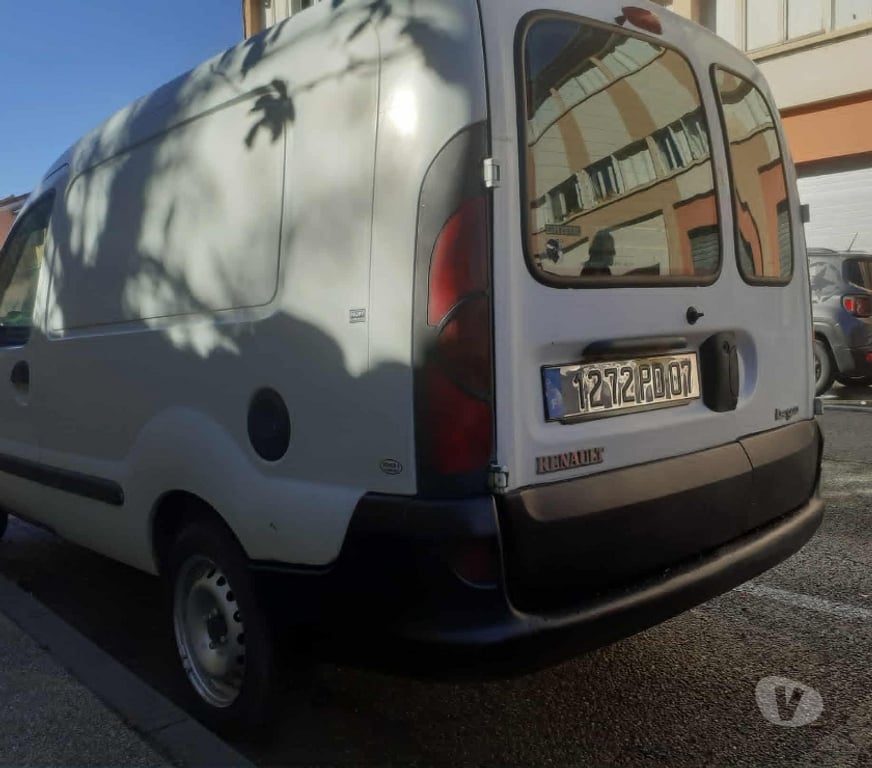 Véhicules commerciaux & utilitaires d'occasion Ardèche Aubenas - 07200 - Photos Vivastreet Renault Kangoo