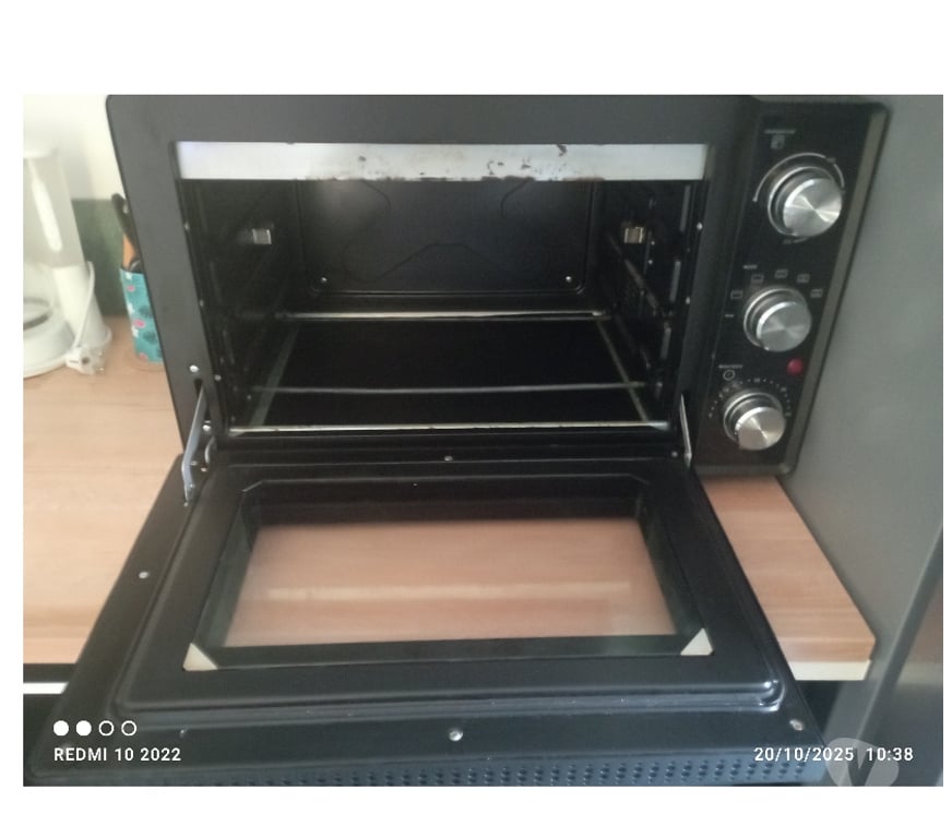 Ameublement & art de la table Ille-et-Vilaine Bruz - 35170 - Photos Vivastreet mini four noir bon etat