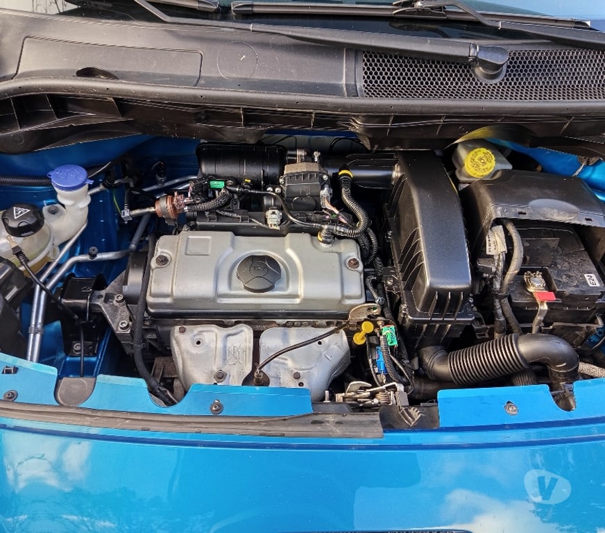 Voiture d'occasion Vienne Marcay - 86370 - Photos Vivastreet PEUGEOT 1007 TRENDY