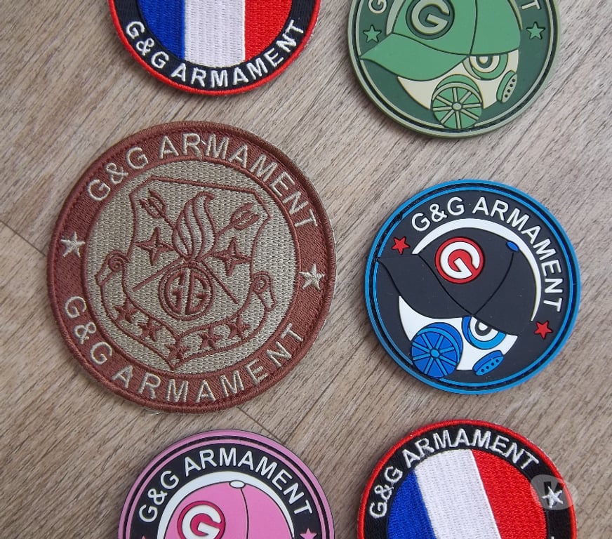 Collection Manche Valognes - 50700 - Photos Vivastreet lot écussons airsoft G&G Armament insignes collection