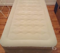 Lit Gonflable NEUF de marque INTEX