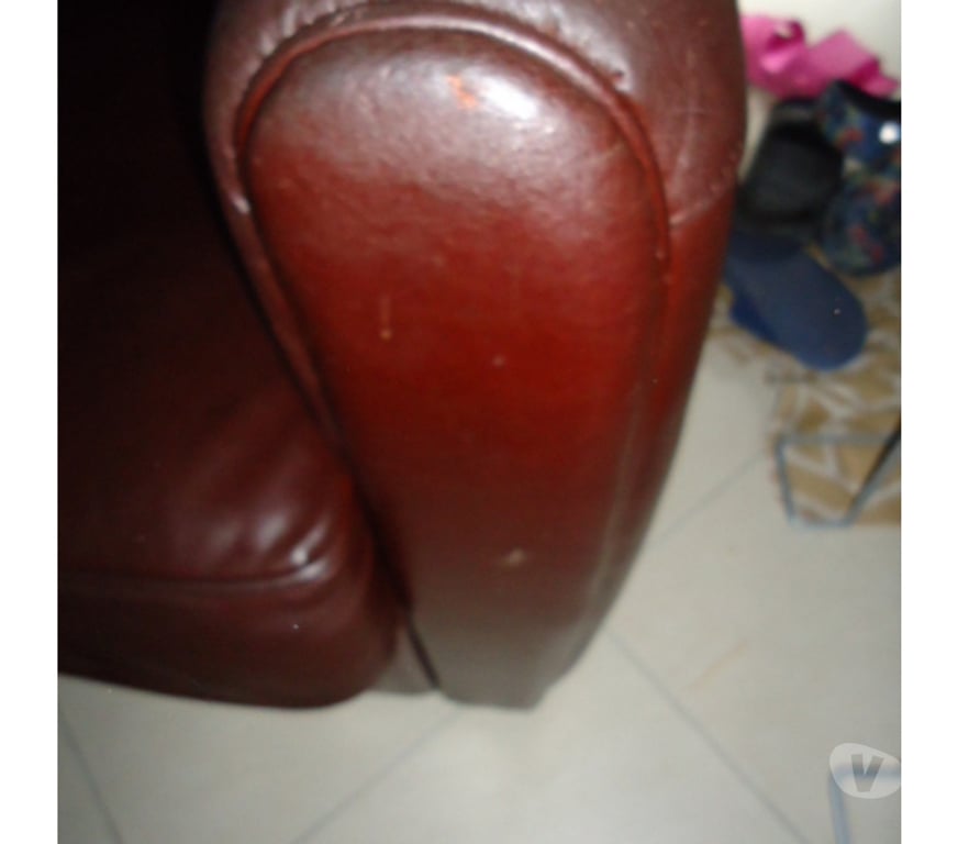 Ameublement & art de la table Yvelines Houilles - 78800 - Photos Vivastreet Canapé club en cuir 70 euros a Houilles