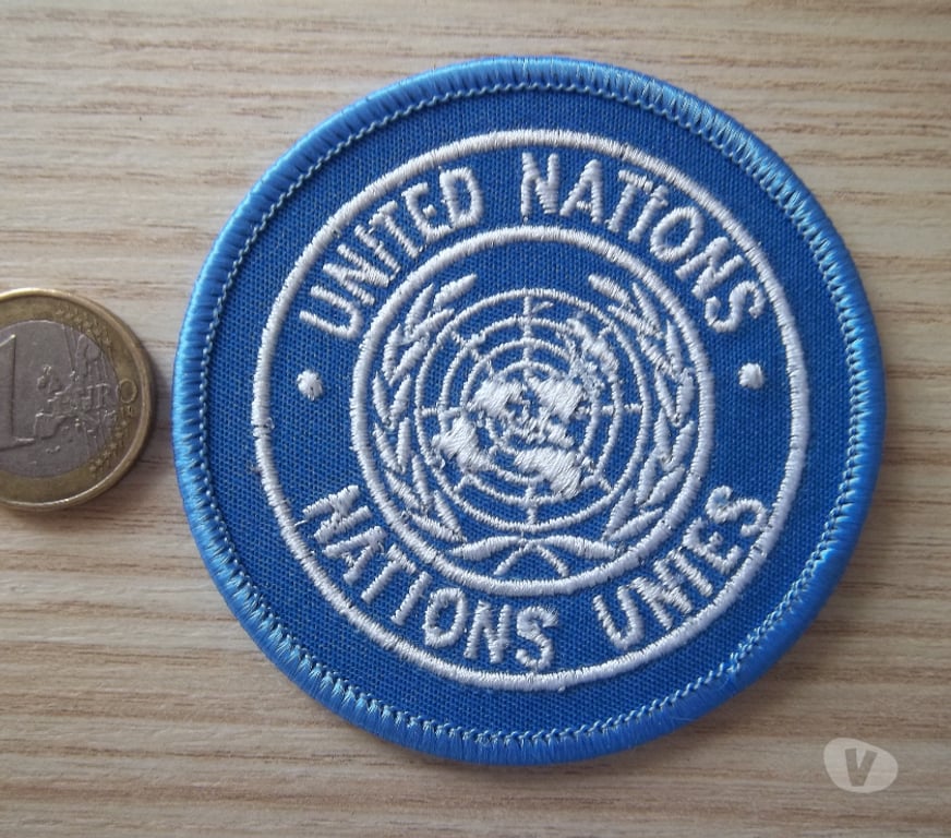 Collection Manche Valognes - 50700 - Photos Vivastreet écusson ONU Nations Unies patch brodé thermocollant