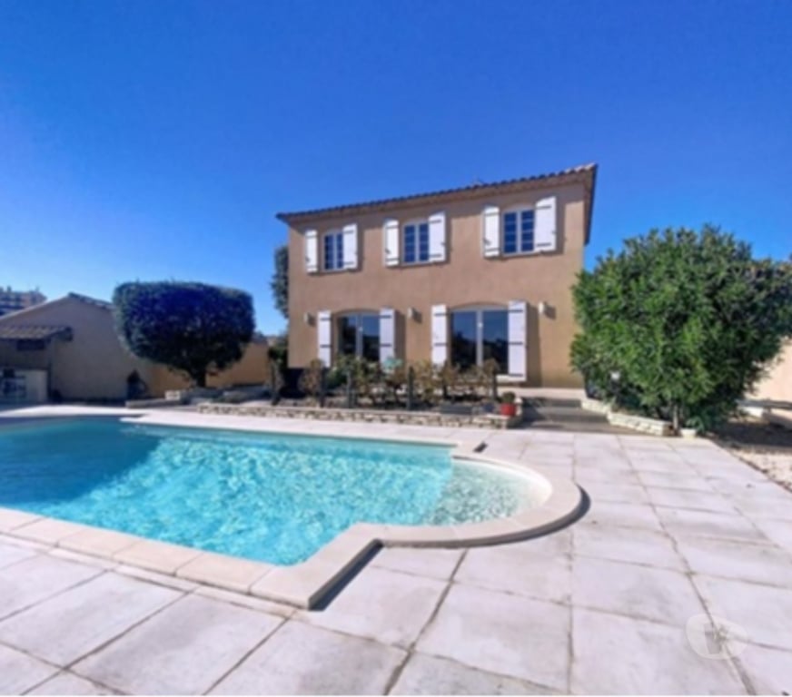 Vente Maison Vaucluse Sorgues - 84700 - Photos Vivastreet Maison À Vendre, 119 m², 4 pièces, jardin clos, piscine