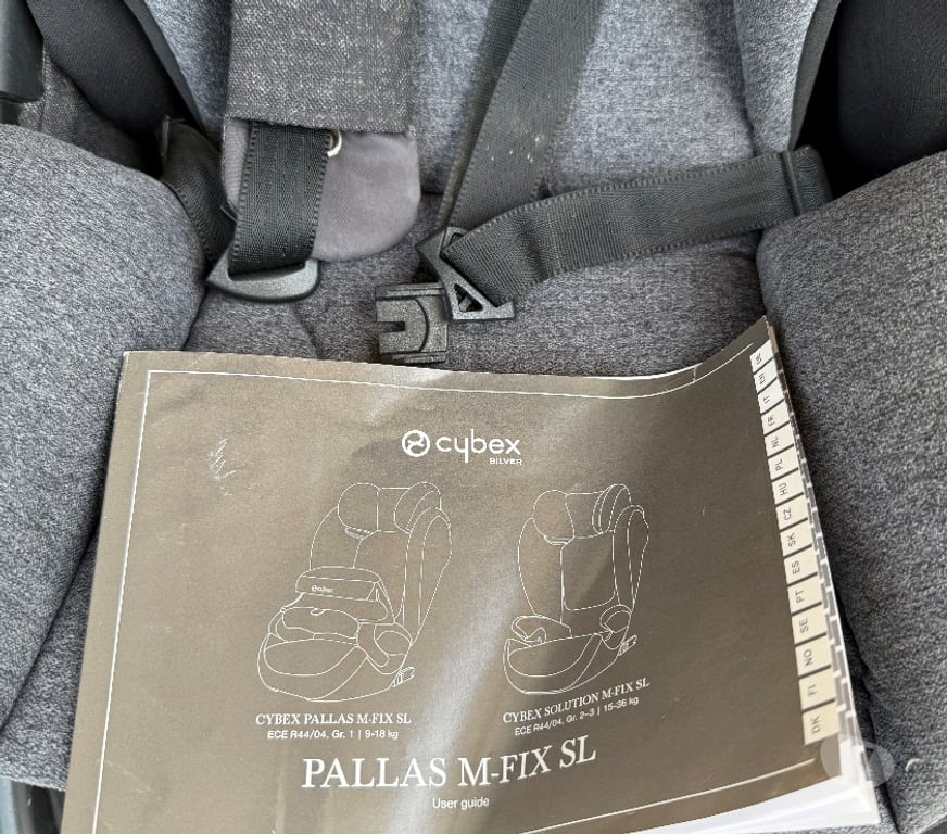 Equipements bébés Ain Reyrieux - 01600 - Photos Vivastreet Poussette enfant et accessoires MAXI-COSI