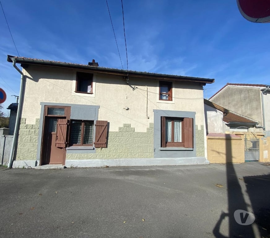 Vente Maison Haute-Marne Wassy - 52130 - Photos Vivastreet Maison d’environ 70 m² avec jardin et garage