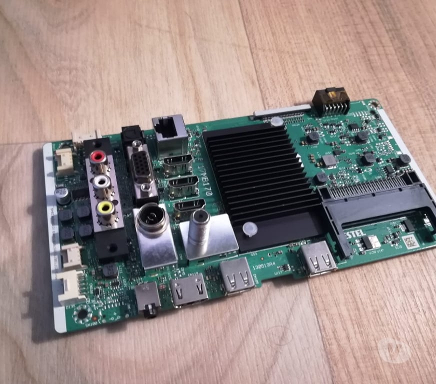 Informatique Haute-Garonne Beauzelle - 31700 - Photos Vivastreet lot de carte mère de télé et de pc