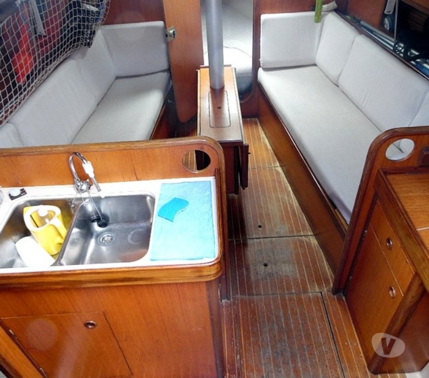 Voilier occasion Morbihan Vannes - 56000 - Photos Vivastreet FIRST 325 PTE - 1984